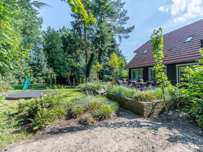 Vakantiehuis in Bruchterveld (Overijssel) voor 16 personen met 8 slaapkamers.