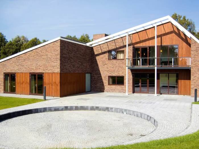 Vakantiehuis in Stadskanaal (Drenthe) voor 150 personen met 28 slaapkamers.