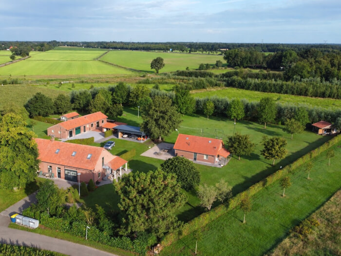 Vakantiehuis in Maasbree (Limburg) voor 32 personen met 6 slaapkamers.