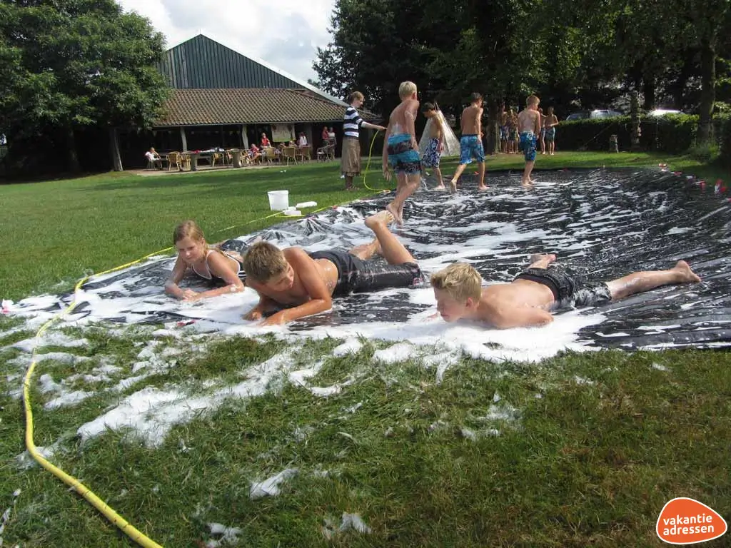 Vakantiehuis in Bladel (Noord-Brabant) voor 52 personen met 7 slaapkamers.