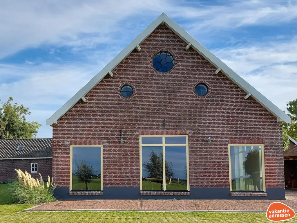 Vakantiehuis in Maasland (Zuid-Holland) voor 32 personen met 10 slaapkamers.