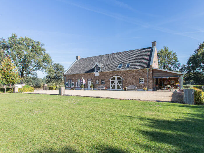 Vakantiehuis in Oostrum (Limburg) voor 20 personen met 8 slaapkamers.