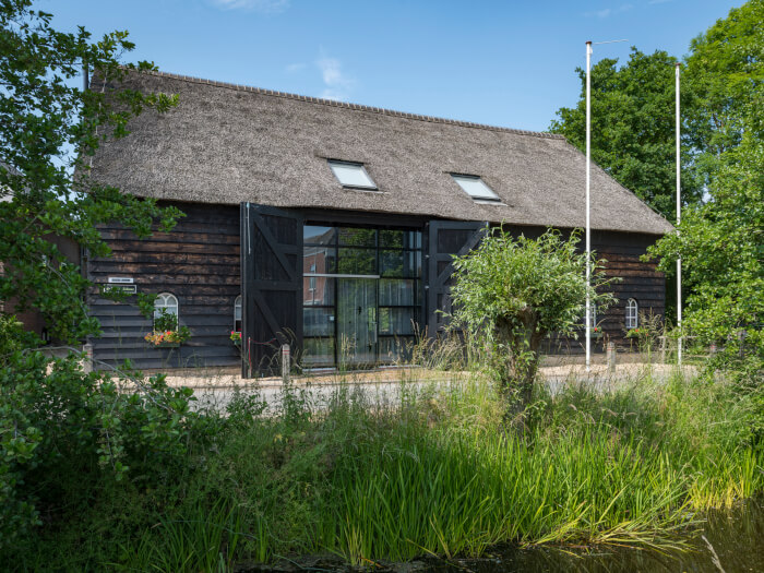 Vakantiehuis in Ottoland (Zuid-Holland) voor 30 personen met 4 slaapkamers.