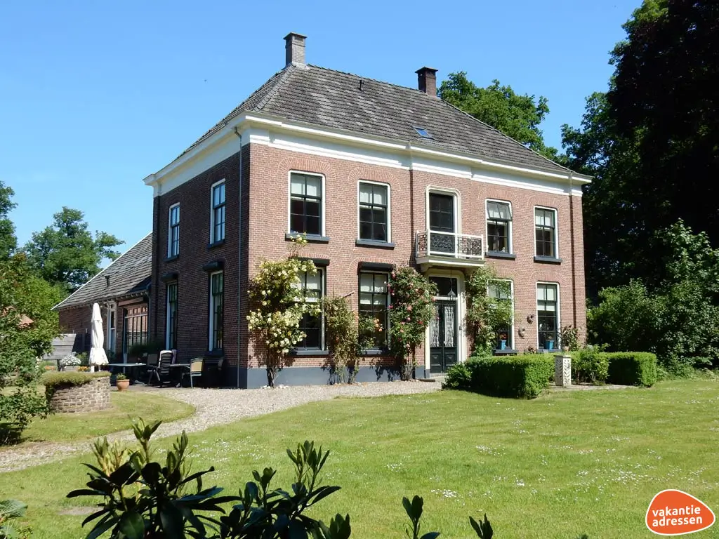 Vakantiehuis in Winterswijk (Gelderland) voor 20 personen met 8 slaapkamers.