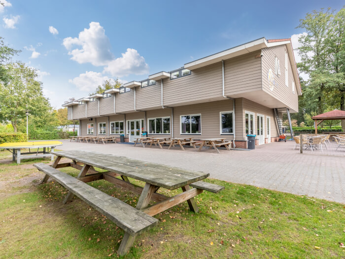 Vakantiehuis in Rheeze (Overijssel) voor 90 personen met 13 slaapkamers.