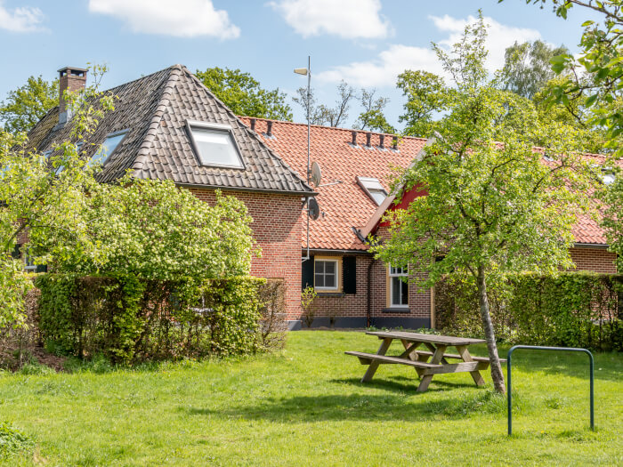 Vakantiehuis in Aalten (Gelderland) voor 19 personen met 7 slaapkamers.