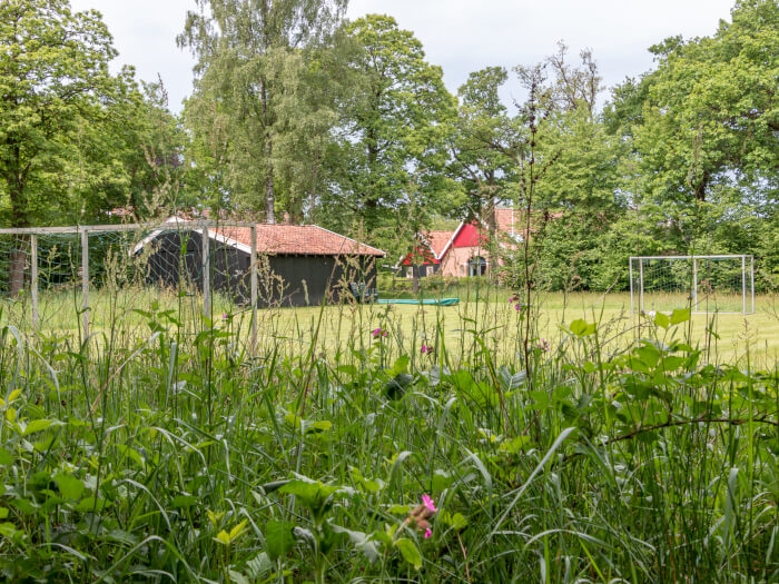 Vakantiehuis in Aalten (Gelderland) voor 18 personen met 8 slaapkamers.
