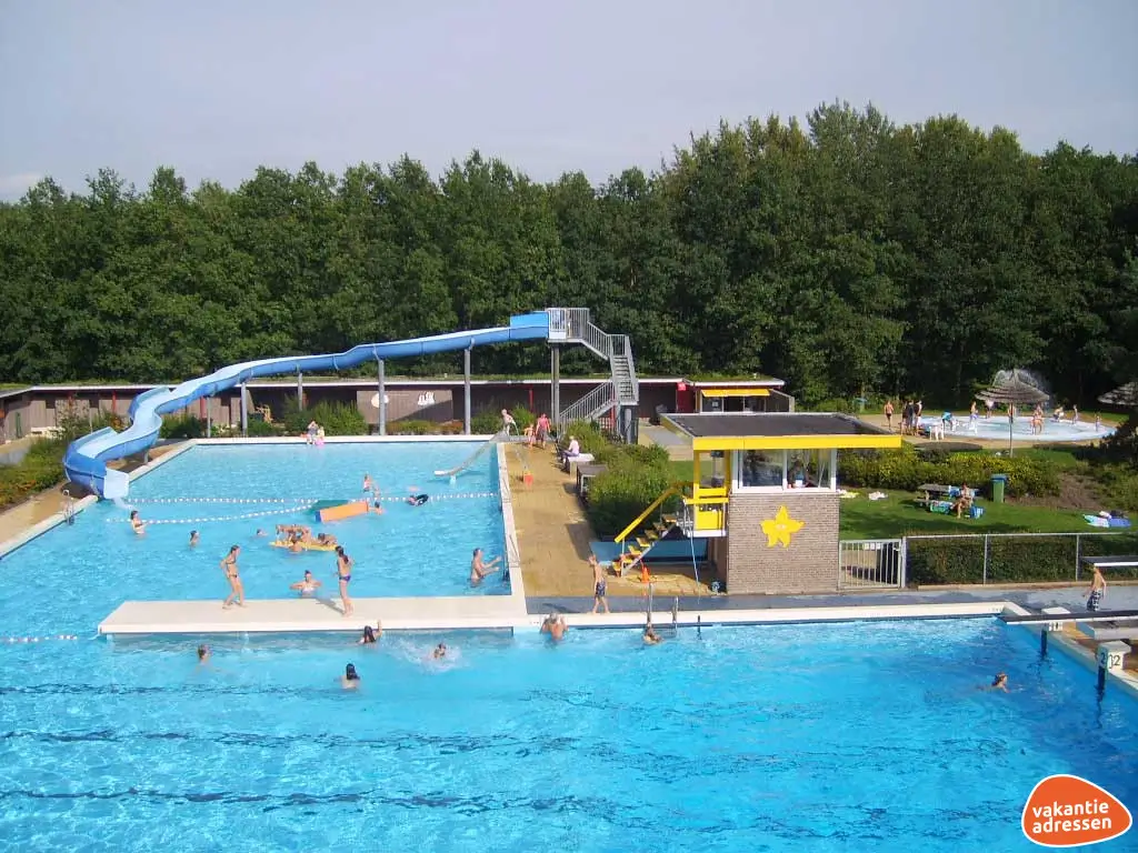 Vakantiehuis in Dwingeloo (Drenthe) voor 70 personen met 10 slaapkamers.