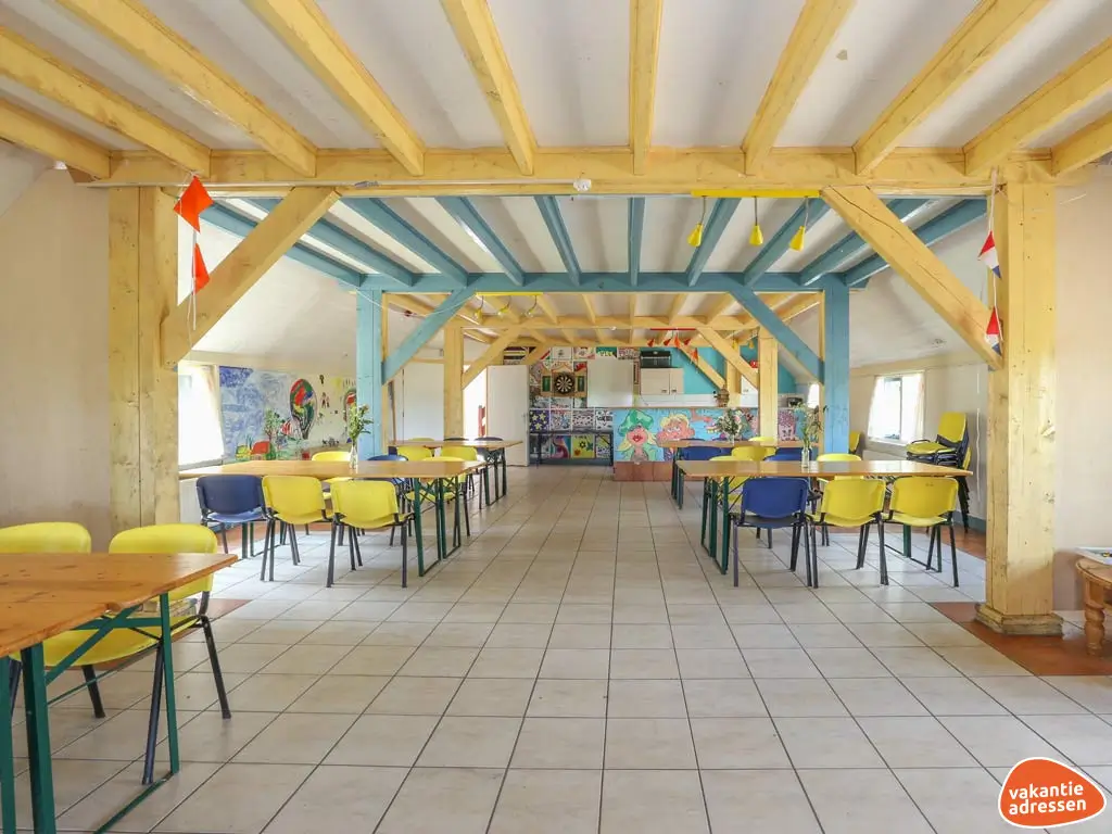 Vakantiehuis in Dwingeloo (Drenthe) voor 70 personen met 10 slaapkamers.