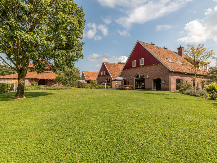 Vakantiehuis in Meddo (Gelderland) voor 16 personen met 6 slaapkamers.