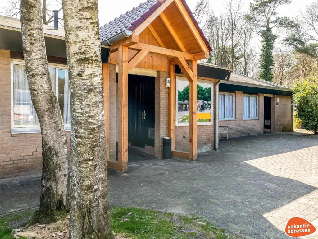 Vakantiehuis in Zuidwolde (Drenthe) voor 22 personen met 9 slaapkamers.