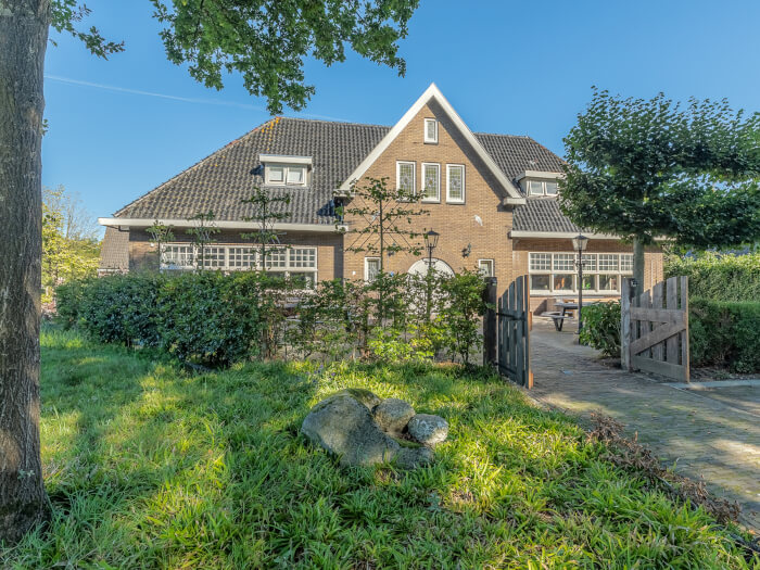 Vakantiehuis in Dwingeloo (Drenthe) voor 30 personen met 8 slaapkamers.