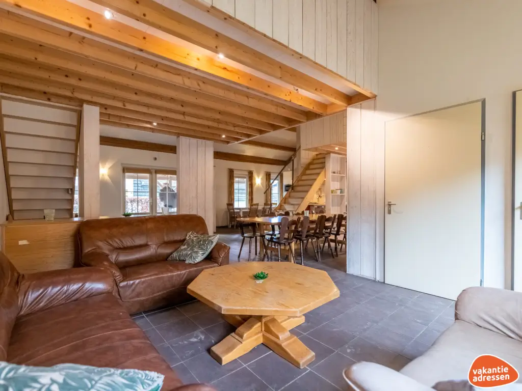 Vakantiehuis in Berg en Dal (Gelderland) voor 20 personen met 10 slaapkamers.