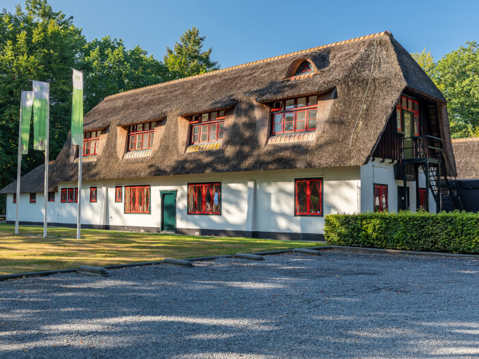 Vakantiehuis in Appelscha (Friesland) voor 50 personen met 14 slaapkamers.