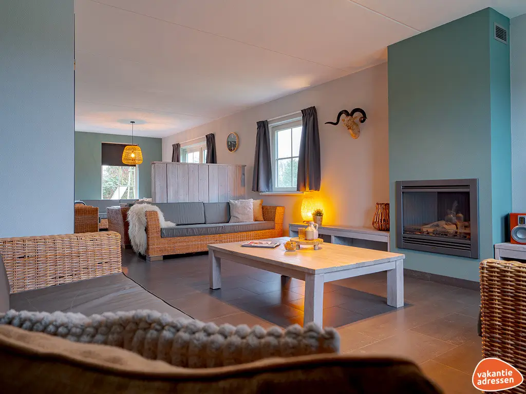 Vakantiehuis in Tiendeveen (Drenthe) voor 20 personen met 10 slaapkamers.
