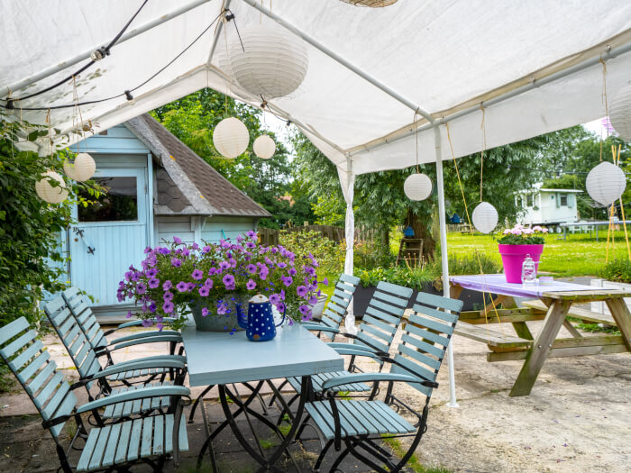 Vakantiehuis in Engwierum (Friesland) voor 16 personen met 7 slaapkamers.