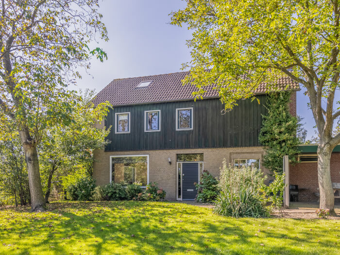 Vakantiehuis in Uden (Noord-Brabant) voor 14 personen met 7 slaapkamers.