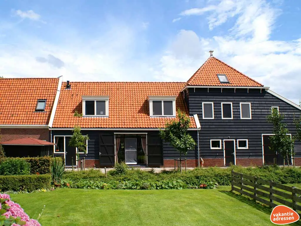 Vakantiehuis in Monnickendam (Noord-Holland) voor 10 personen met 2 slaapkamers.