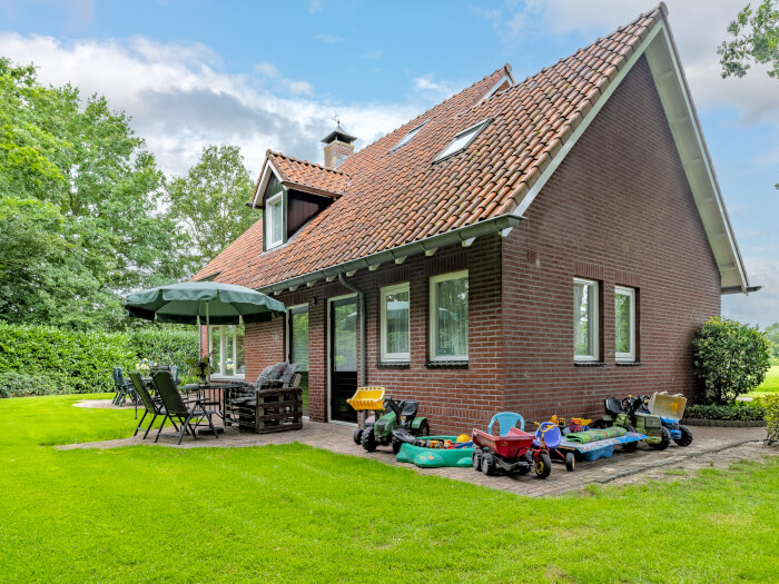 Vakantiehuis in Rossum (Overijssel) voor 14 personen met 6 slaapkamers.