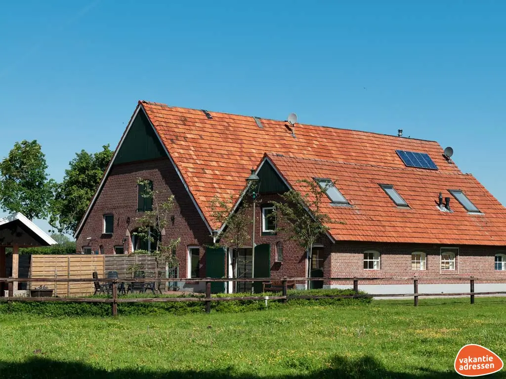 Vakantiehuis in Winterswijk (Gelderland) voor 16 personen met 6 slaapkamers.
