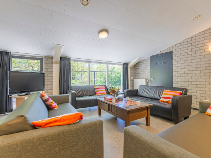 Vakantiehuis in Overloon (Noord-Brabant) voor 26 personen met 7 slaapkamers.