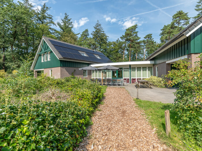 Vakantiehuis in Ommen (Overijssel) voor 12 personen met 6 slaapkamers.