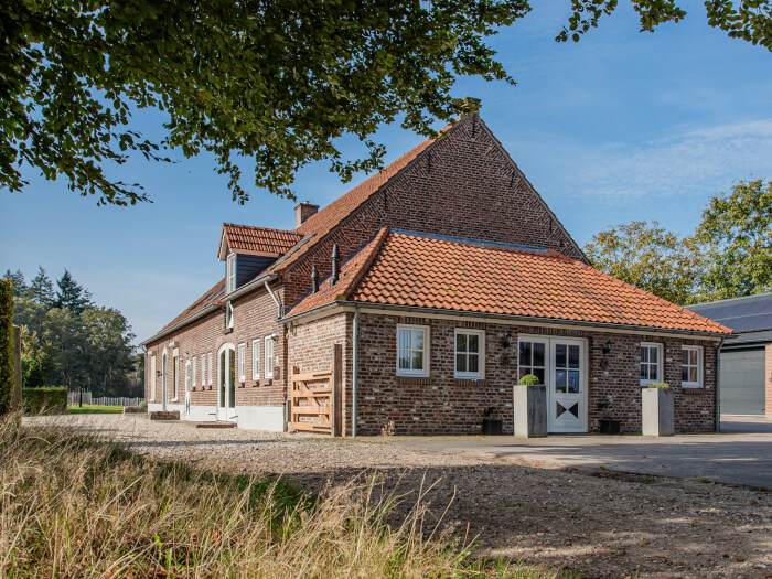 Vakantiehuis in Geijsteren (Limburg) voor 20 personen met 7 slaapkamers.
