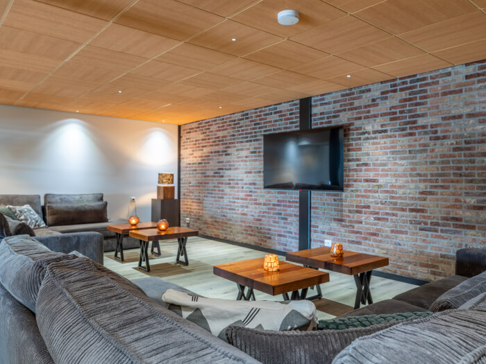Vakantiehuis in Earnewâld (Friesland) voor 16 personen met 8 slaapkamers.