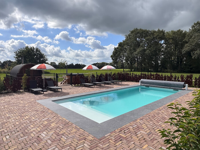 Vakantiehuis in Wapse (Drenthe) voor 20 personen met 9 slaapkamers.