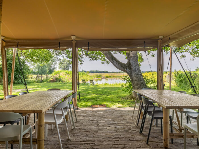 Vakantiehuis in Kekerdom (Gelderland) voor 24 personen met 12 slaapkamers.