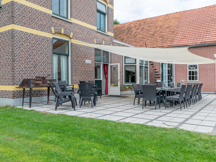 Vakantiehuis in Winterswijk (Gelderland) voor 22 personen met 9 slaapkamers.