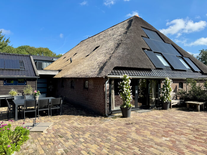 Vakantiehuis in Sint Jansklooster (Overijssel) voor 10 personen met 5 slaapkamers.