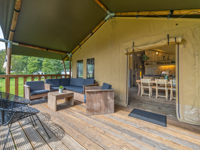 Vakantiehuis in Beltrum (Gelderland) voor 20 personen met 10 slaapkamers.