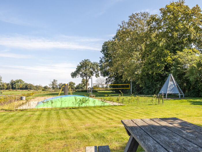Vakantiehuis in Giethoorn (Overijssel) voor 20 personen met 7 slaapkamers.