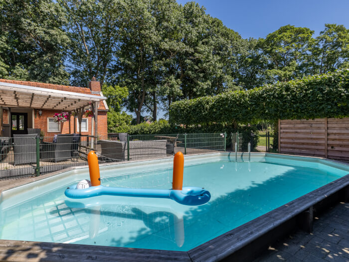 Vakantiehuis in 2e Exloërmond (Drenthe) voor 19 personen met 4 slaapkamers.
