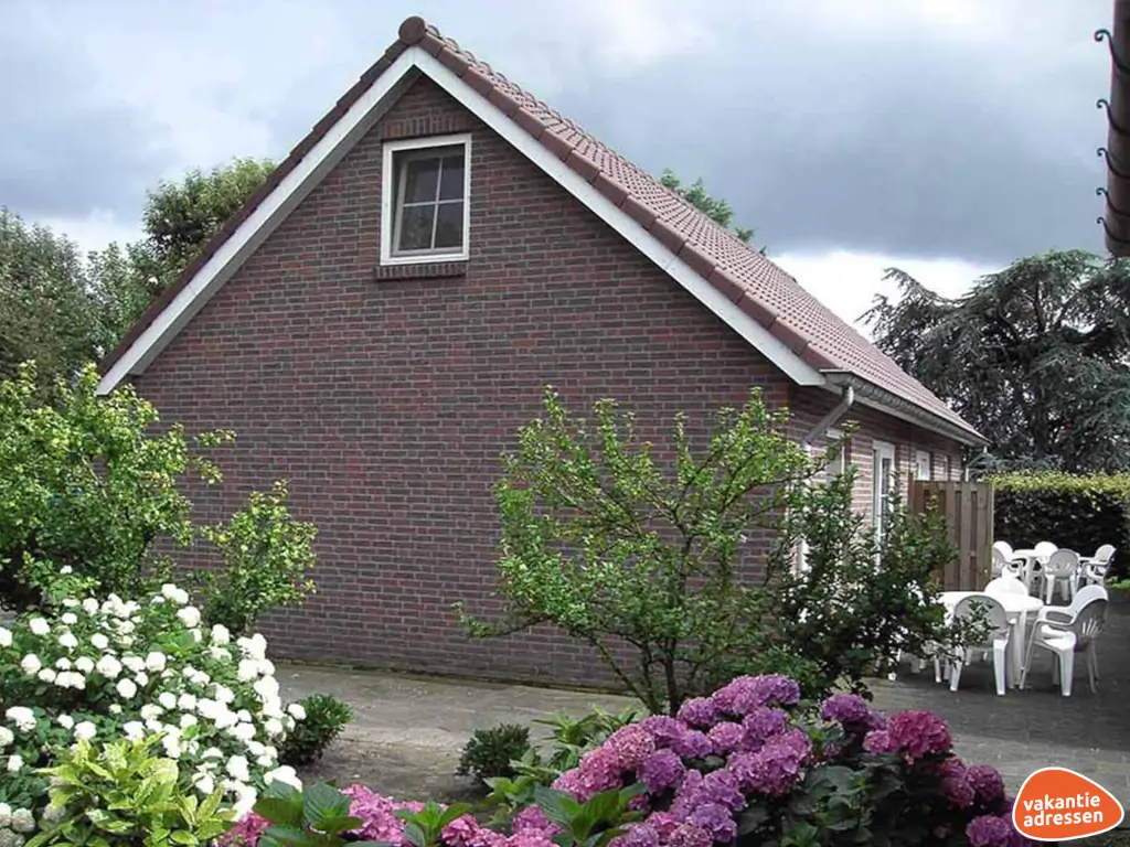 Vakantiehuis in Ysselsteyn (Limburg) voor 13 personen met 4 slaapkamers.