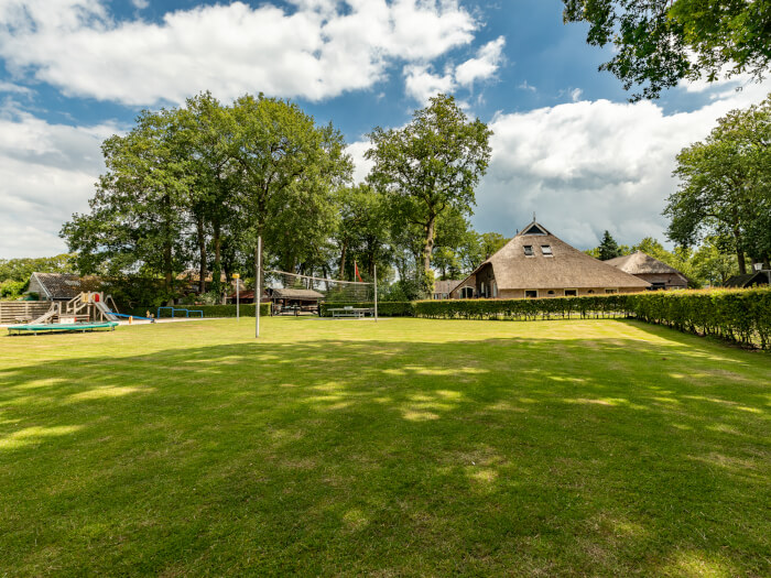 Vakantiehuis in Zuidwolde (Drenthe) voor 20 personen met 9 slaapkamers.