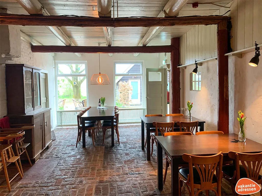 Vakantiehuis in Anderen (Drenthe) voor 20 personen met 6 slaapkamers.