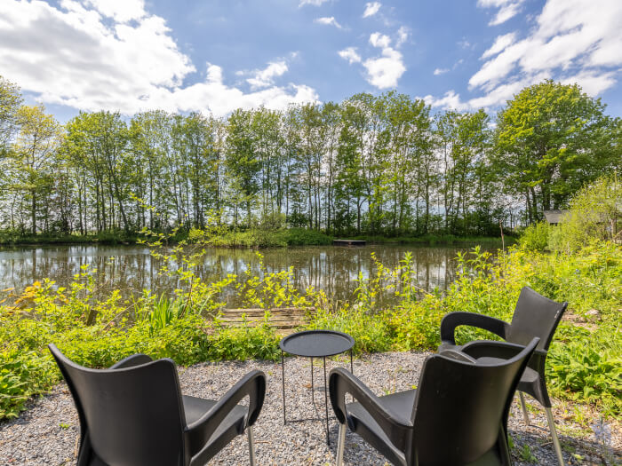 Vakantiehuis in Hommerts (Friesland) voor 10 personen met 5 slaapkamers.