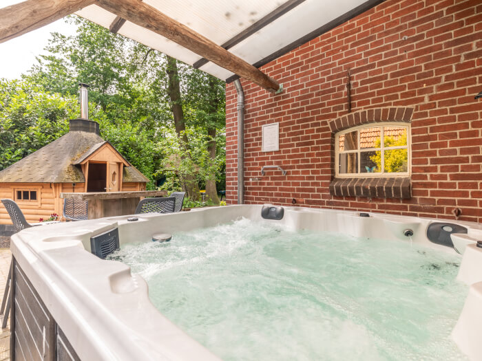 Vakantiehuis in Rekken (Gelderland) voor 24 personen met 4 slaapkamers.