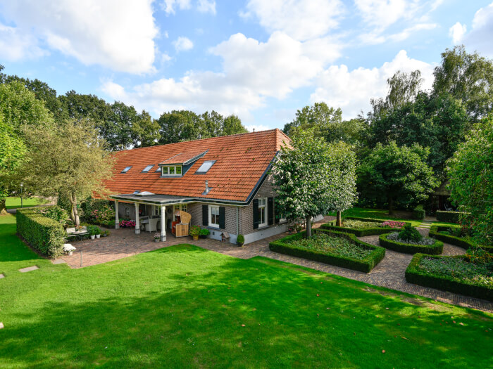 Vakantiehuis in Bennekom (Gelderland) voor 20 personen met 7 slaapkamers.