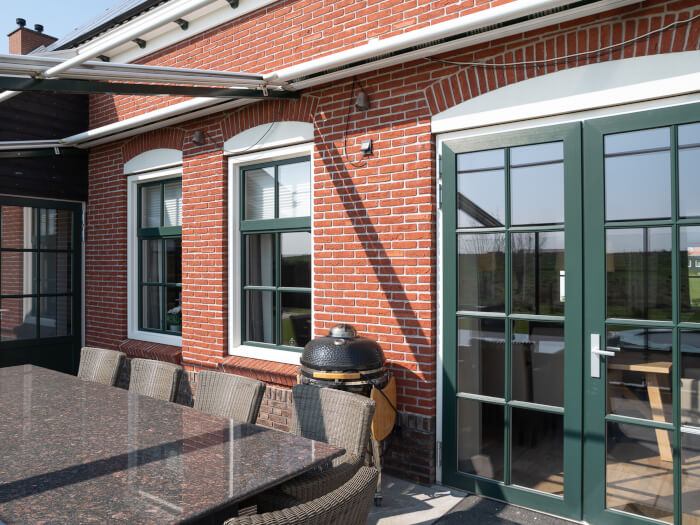 Vakantiehuis in Colijnsplaat (Zeeland) voor 10 personen met 5 slaapkamers.