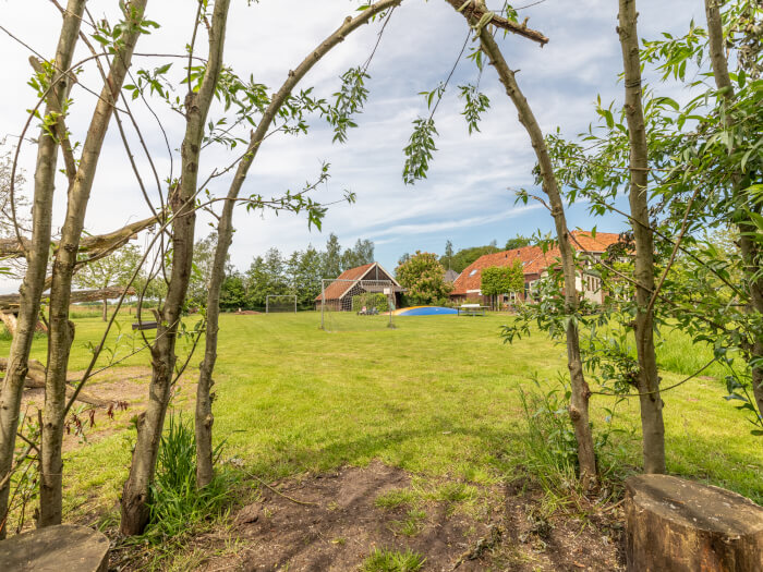 Vakantiehuis in Eibergen (Gelderland) voor 26 personen met 11 slaapkamers.