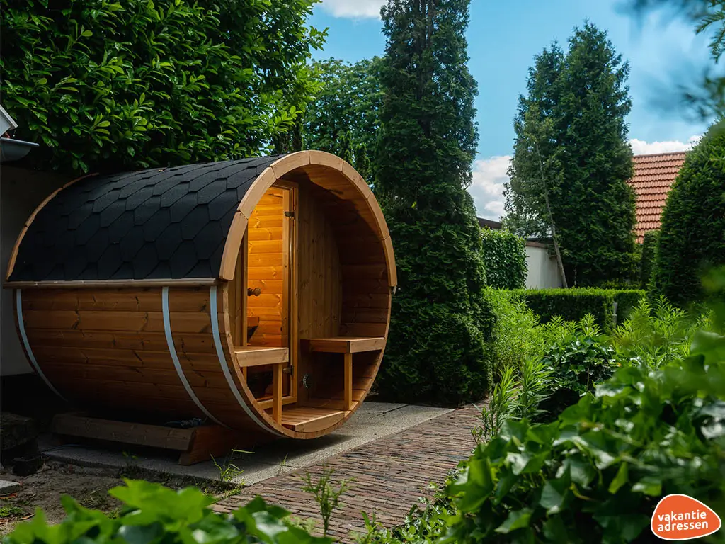 Vakantiehuis in Voorthuizen (Gelderland) voor 14 personen met 7 slaapkamers.
