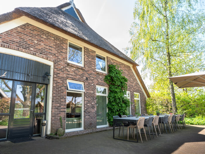Vakantiehuis in Anderen (Drenthe) voor 20 personen met 5 slaapkamers.