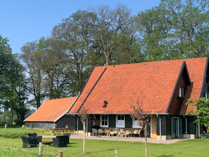 Vakantiehuis in Zenderen (Overijssel) voor 25 personen met 14 slaapkamers.