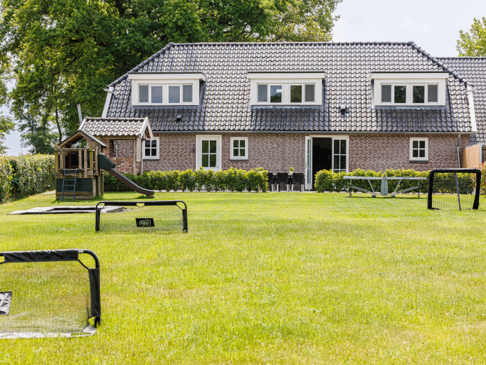 Vakantiehuis in Eibergen (Gelderland) voor 12 personen met 5 slaapkamers.