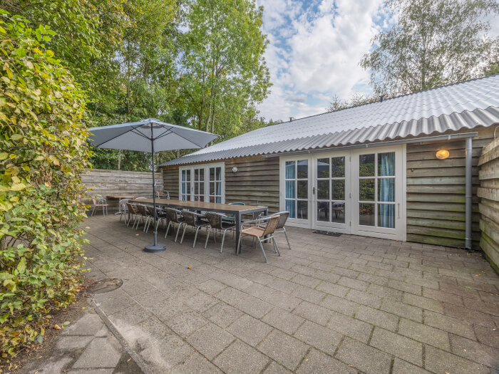 Vakantiehuis in Loon op Zand (Noord-Brabant) voor 20 personen met 8 slaapkamers.