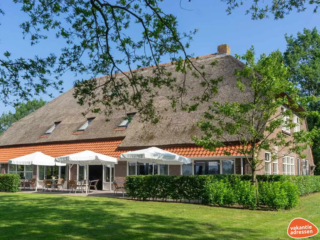 Vakantiehuis in Witteveen (Drenthe) voor 34 personen met 17 slaapkamers.