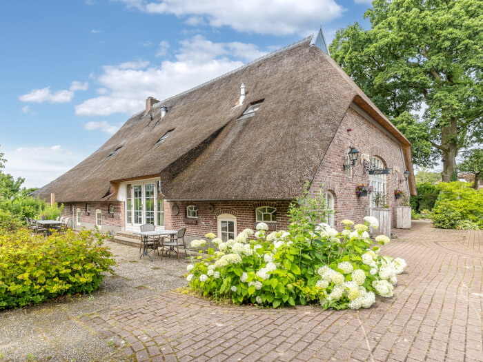 Vakantiehuis in Luttenberg (Overijssel) voor 30 personen met 13 slaapkamers.